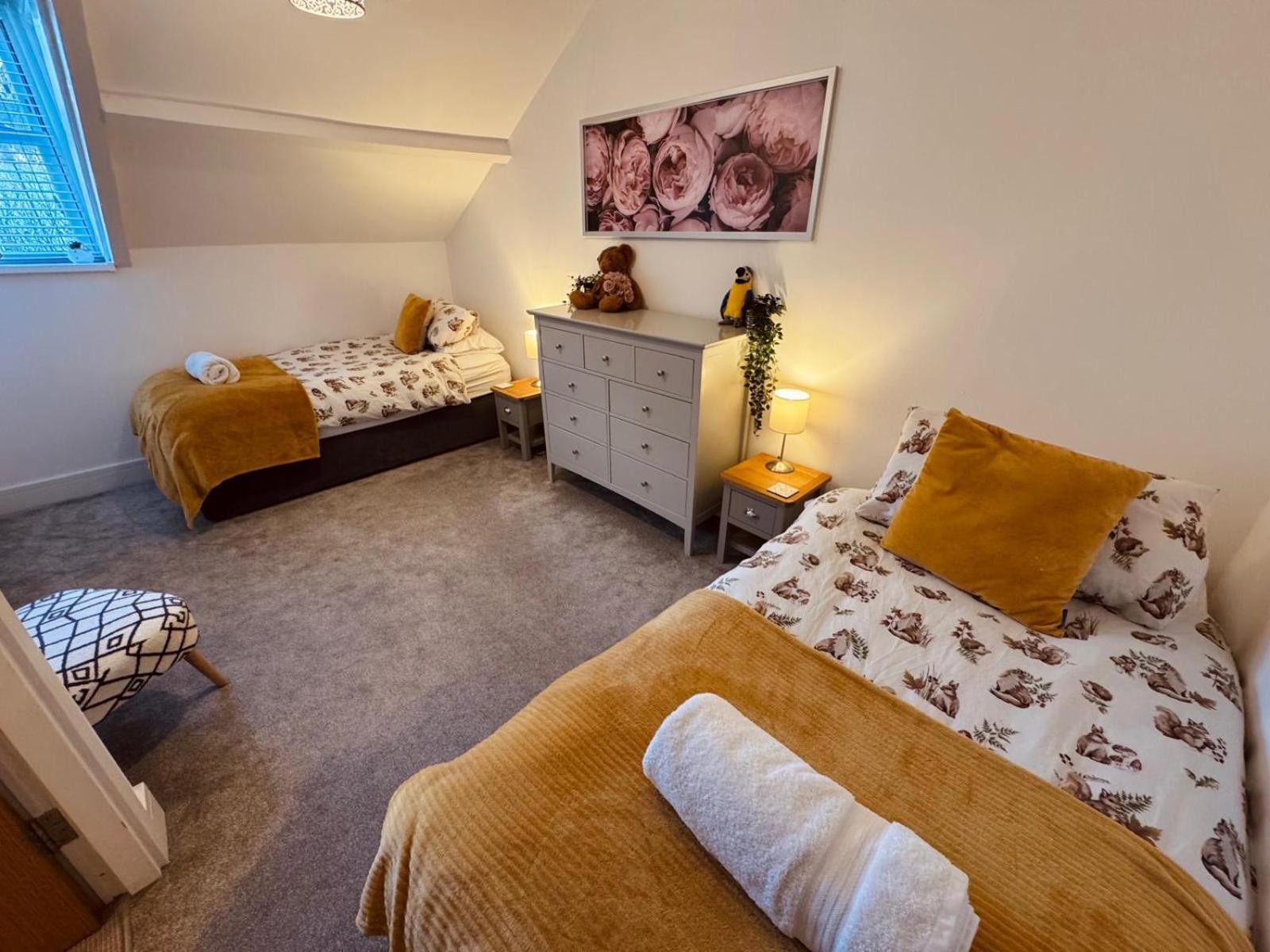 Lola'S Loft With Lake Views - Central Bowness - Pet Friendly ภายนอก รูปภาพ